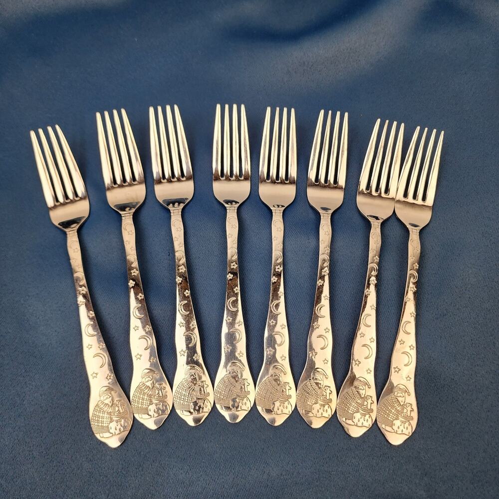 Debbie Mumm Sakura Flatware Silverware Magic of Santa (8) 7.5" Dinner Forks Moon
